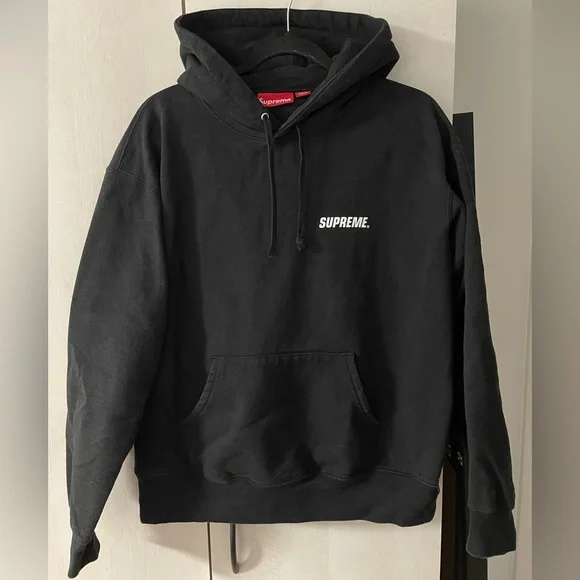 Authentic Supreme Classic Black Hoodie - Picture 1 of 7